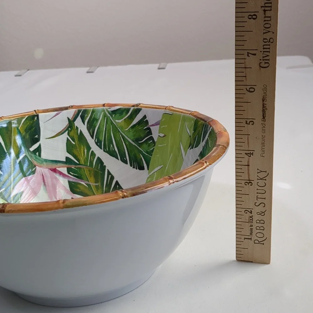 Tommy Bahama great 0826